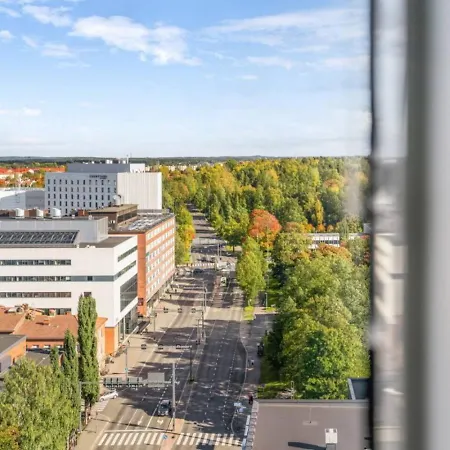 In Topaasi 3 Magnificent 1bd Above The Skies In Heart Of Next To Nokia Arena