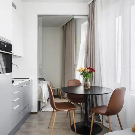 In Topaasi 3 Magnificent 1bd Above The Skies In Heart Of Next To Nokia Arena