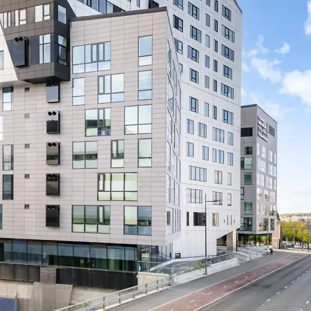 Ferienhaus In Topaasi 3 Magnificent 1bd Above The Skies In Heart Of Next To Nokia Arena *